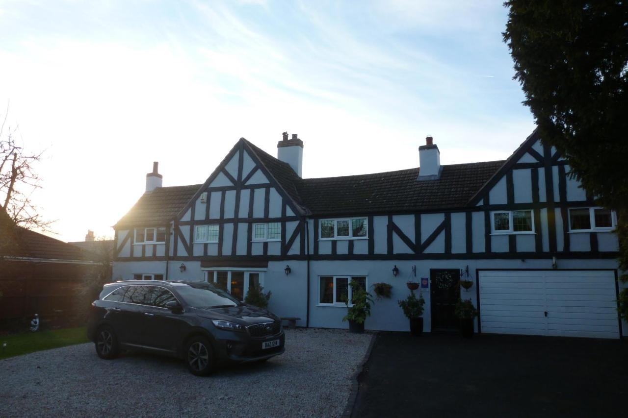 Newark Lodge Guest House Exterior photo